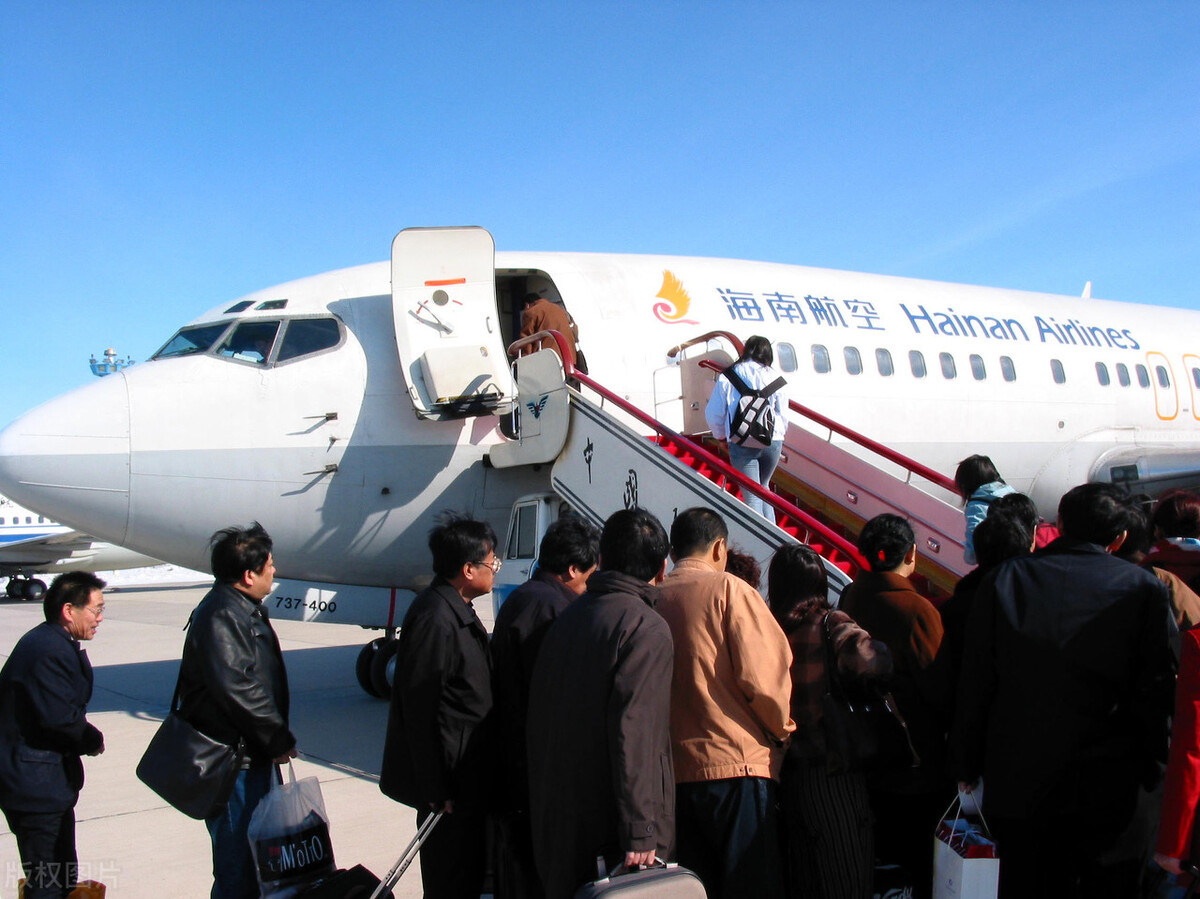 海南经济特区在全国率先建设,海南成为经济特区的有利条件