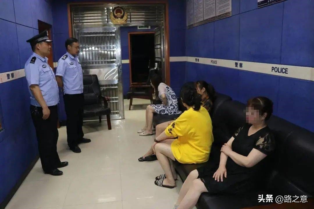 2001年，湖南一大学才女命丧“欢场”，只因其父亲过度索要钱财！