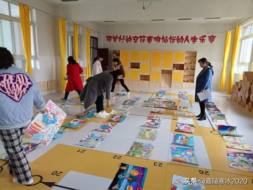 阳平关镇中心小学积极参加少年儿童科学幻想绘画展评活动