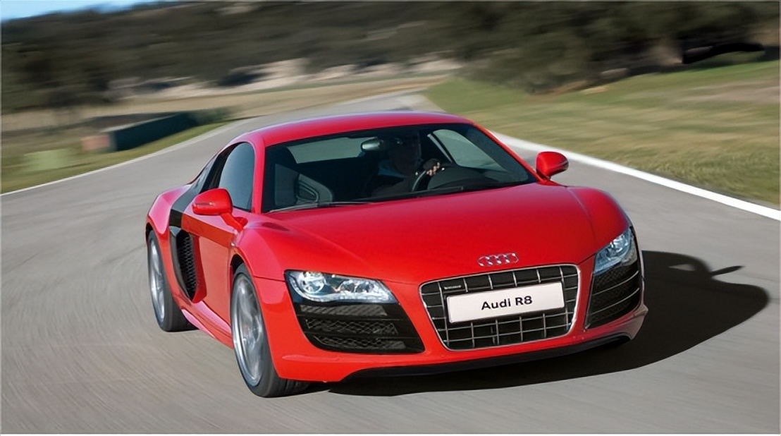 r8v10,奥迪r8v10performancequattro