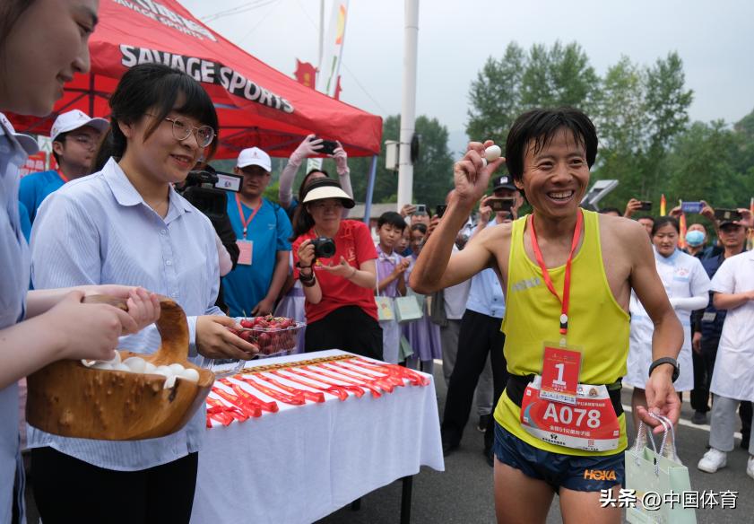 运艳桥:超马赛道上的孤勇者!