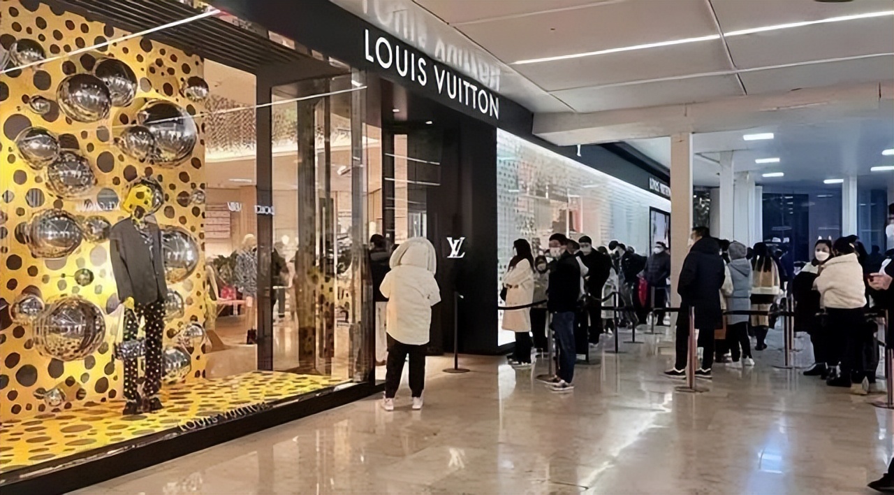 lv年入300,lv年入300w