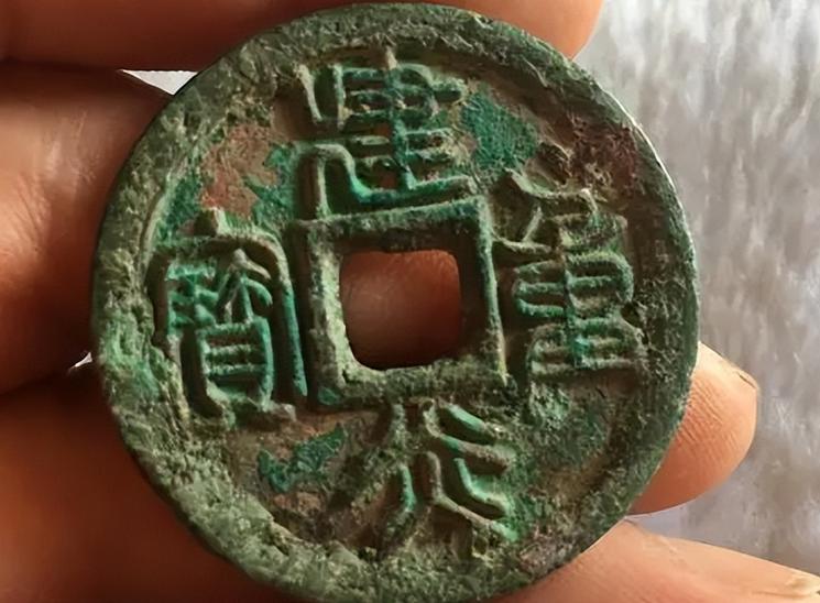 河南老汉造假青铜器,河南老汉带全村制假