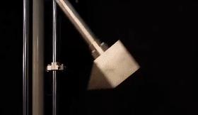 骑电动车戴头盔还查啥,骑车戴头盔的重要性作文