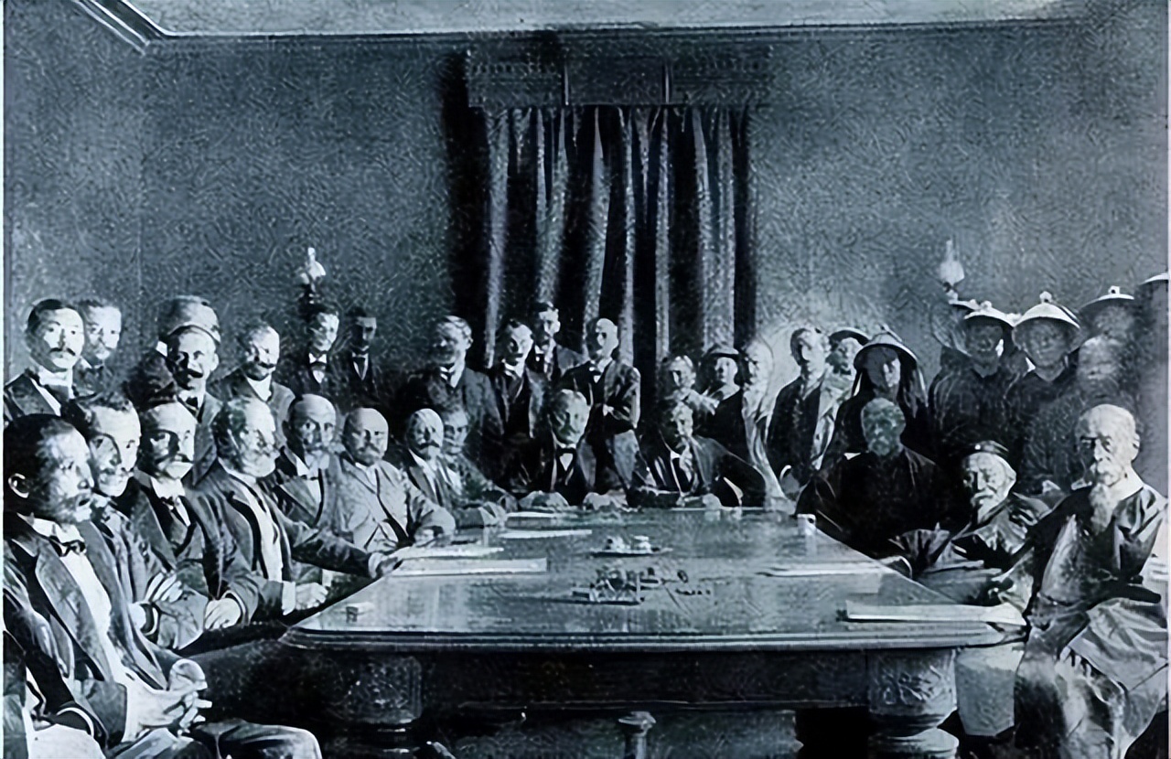 英国人不解：为何将香港归还中国？2000年英上将一句话道出真相