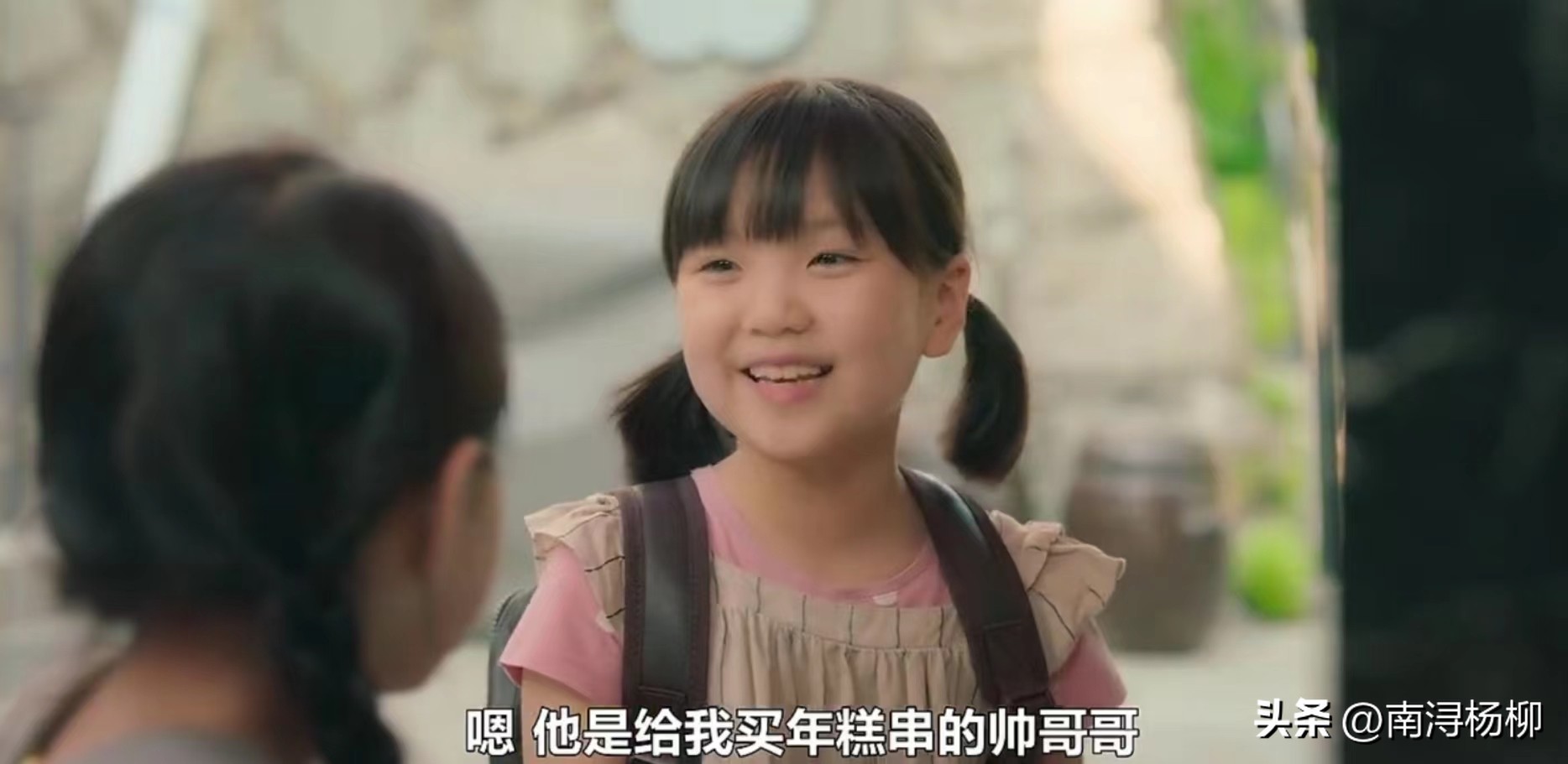 一脸疲惫还硬演学生，韩版《想见你》刚上线播出，原版又火了