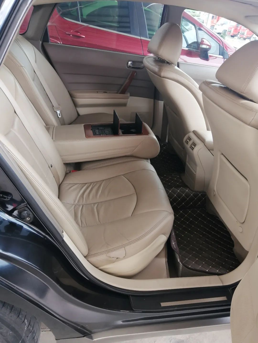 十堰龙信国际汽车城二手车地址,十堰市龙信二手车收车吗