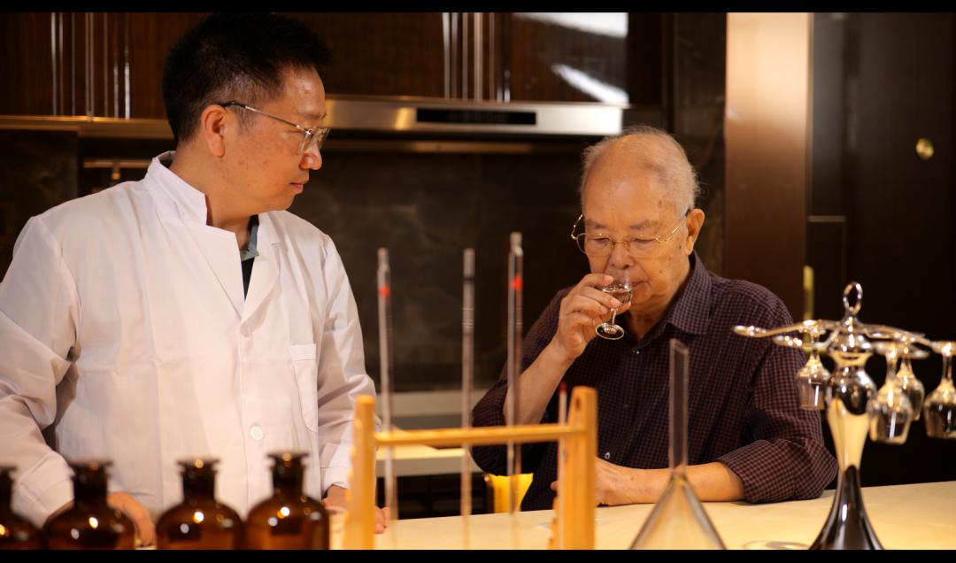 白酒泰斗梁邦昌：我为什么看好“五星”？