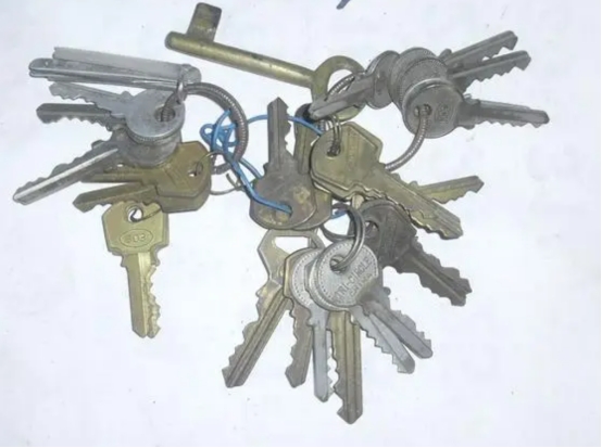 废旧钥匙别丢了,废旧钥匙不要扔这几个用途真厉害