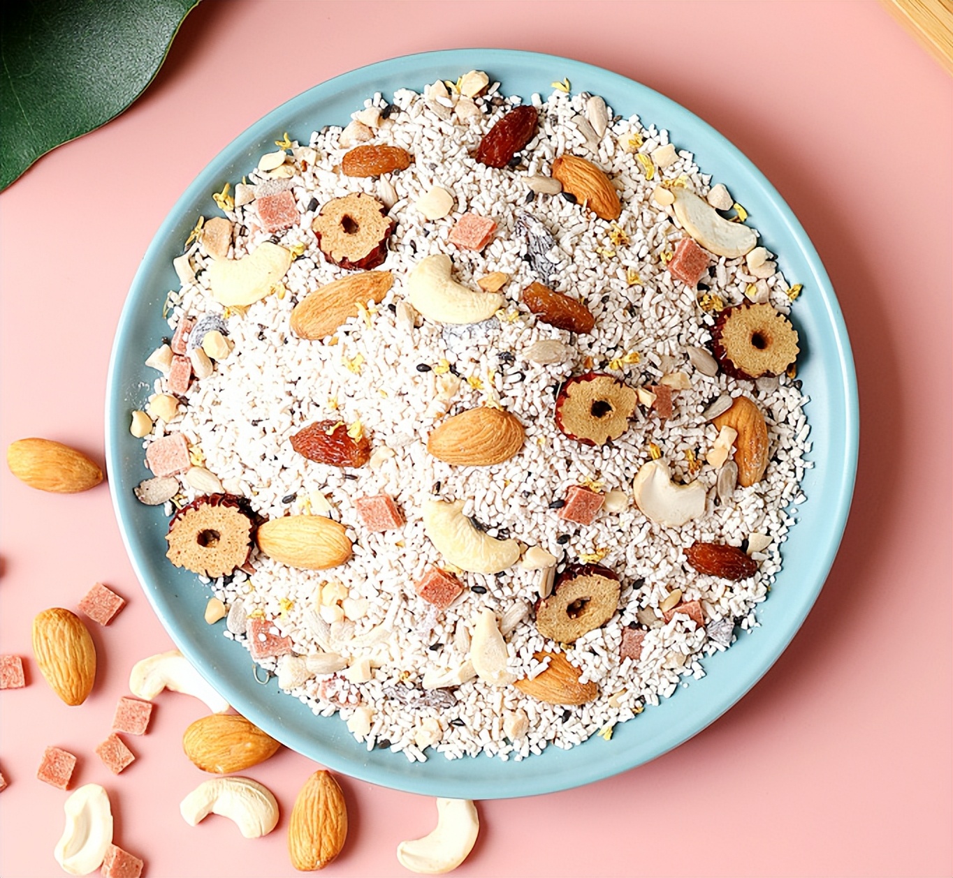 建议女人生活别太节俭,女人生活中少吃这些食物