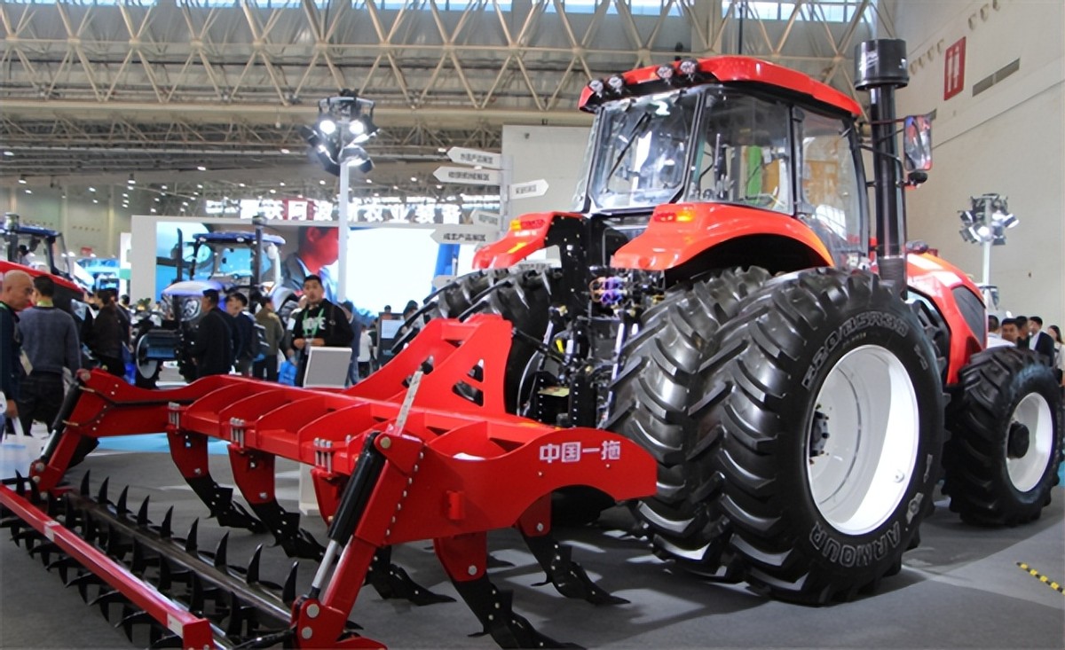 国产拖拉机的停滞与退步，马力疯长背后与国外拖拉机差距越拉越大