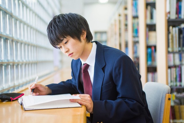 高中生家长陪读心得体会,家长有没有必要和高三孩子陪读