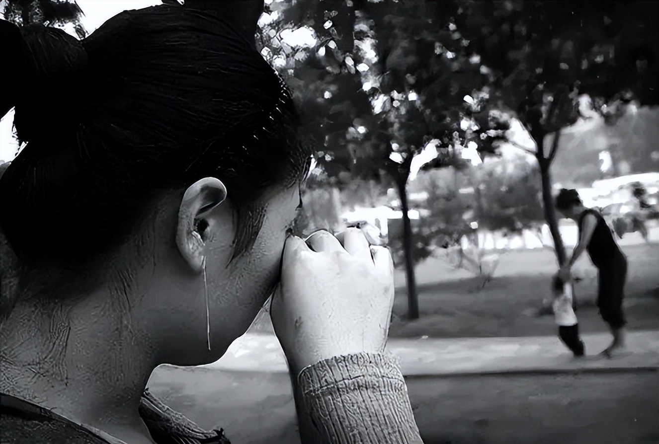 湖南生下小猴子卖给马戏团,湖南一产妇生下“小猴子”