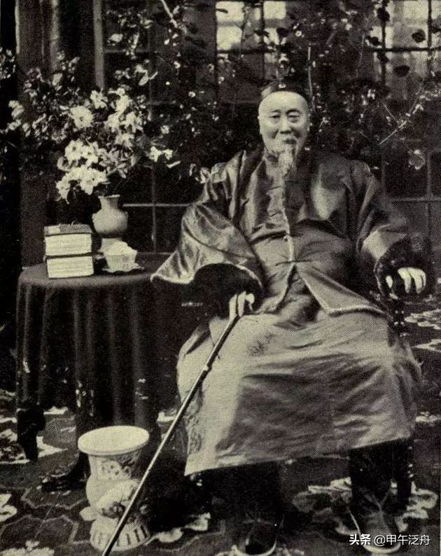 外媒称北洋海军总教习英国人琅威理去职，是过河拆桥的行为