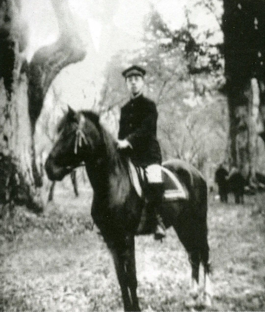 他曾是社会底层草根的孤儿：我的逆袭成功有妻子的一半功劳