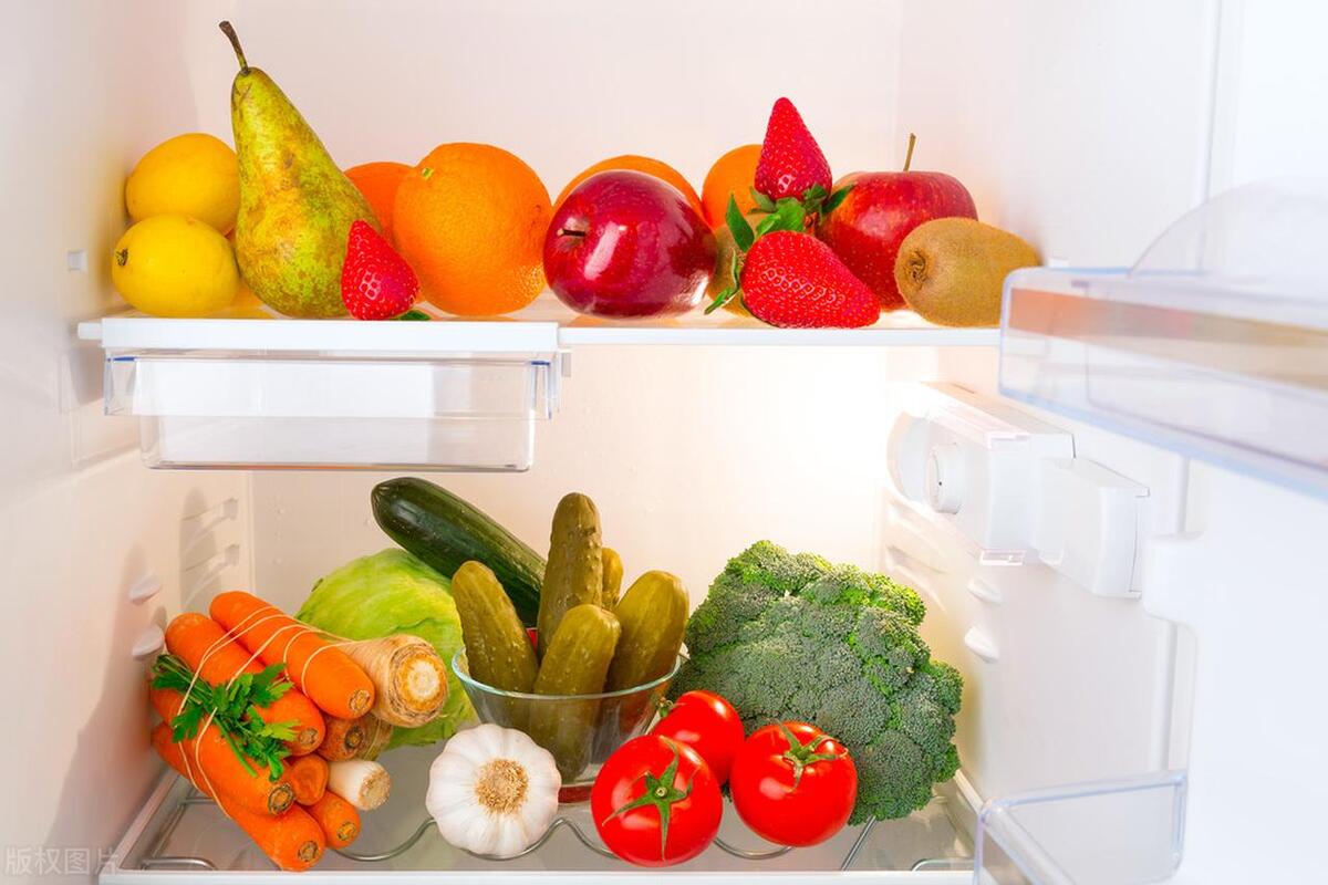 智能冰箱与普通冰箱的对比视频,冰箱全生态和普通冰箱有什么区别