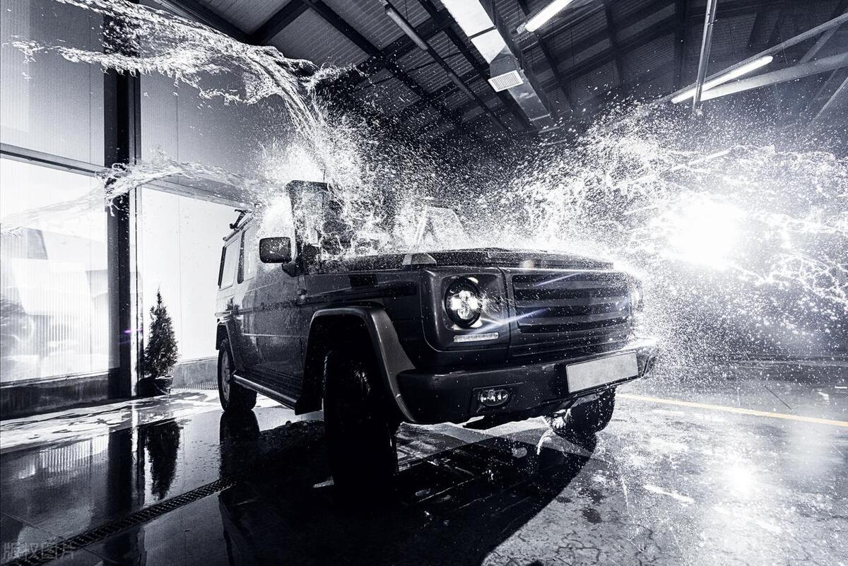 洗车店洗车免费送却能年入百万,洗车店免费洗车一年赚120万