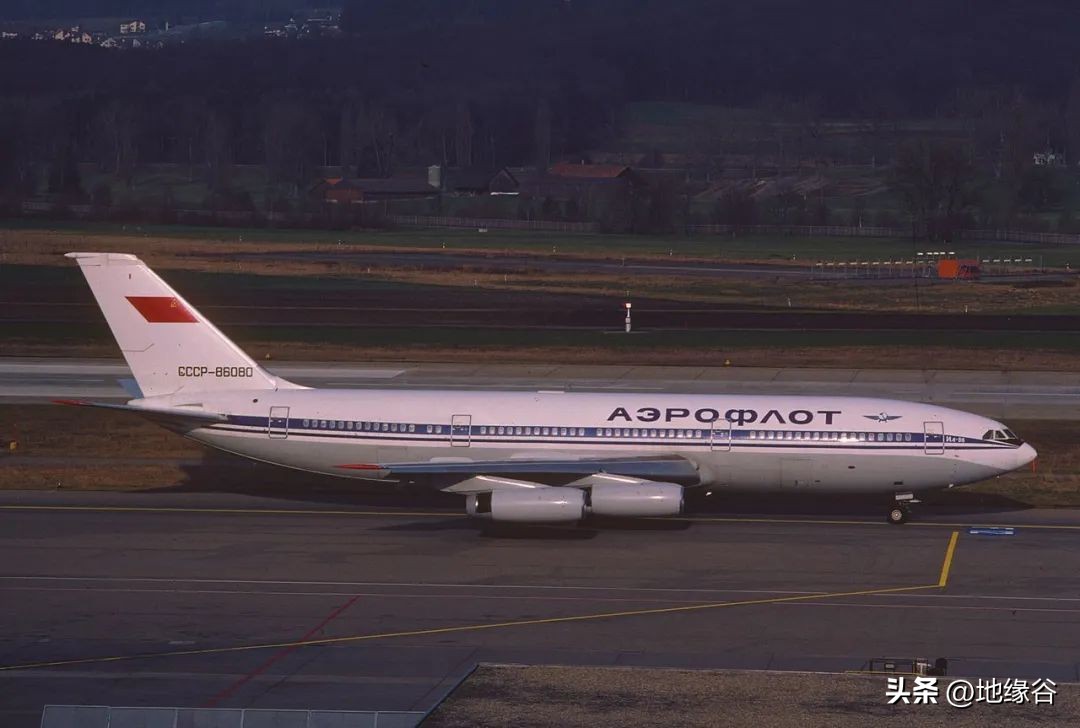 俄罗斯飞机无起落架降落,俄罗斯大飞机最新消息