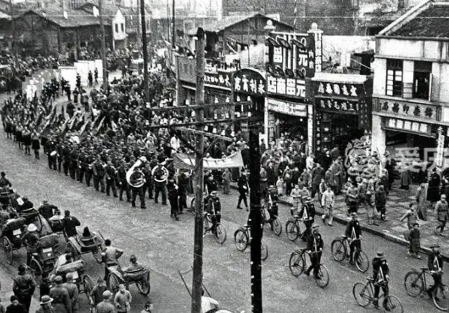 1997年，中央为何要将重庆设为直辖市？事实证明*小平邓**真高明