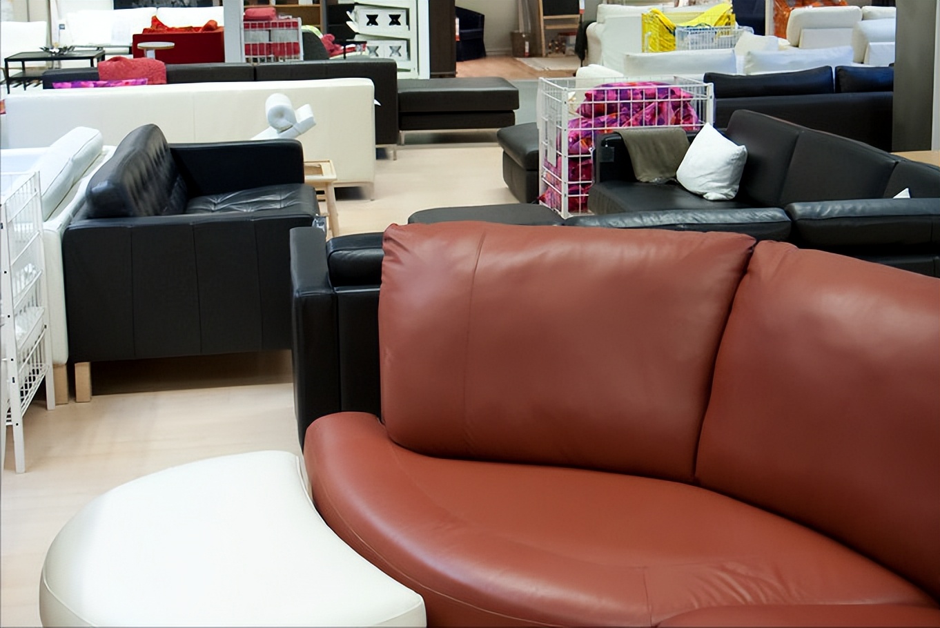 开旧家具店怎么赚钱,家具店一年赚十万