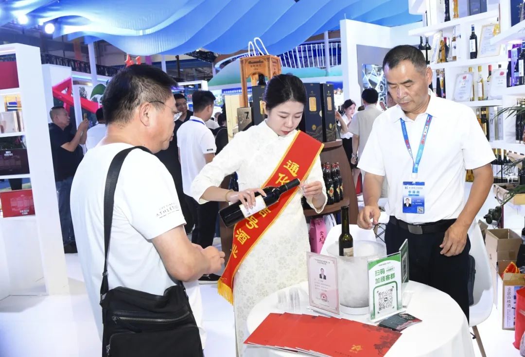 鎶㈠厛鎺㈢濂ョ壒鑾辨柉,鎶㈠厛鎺㈠崠鍦哄畬鏁寸増