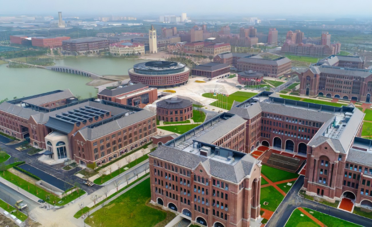 中外合作办学和港澳大学怎么选,中外合作办学好还是香港高校好