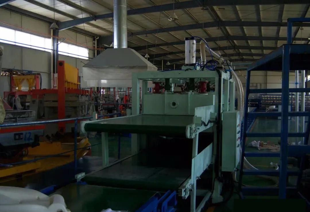 汽车聚氨酯发泡工艺简介,汽车座椅聚氨酯发泡怎么处理