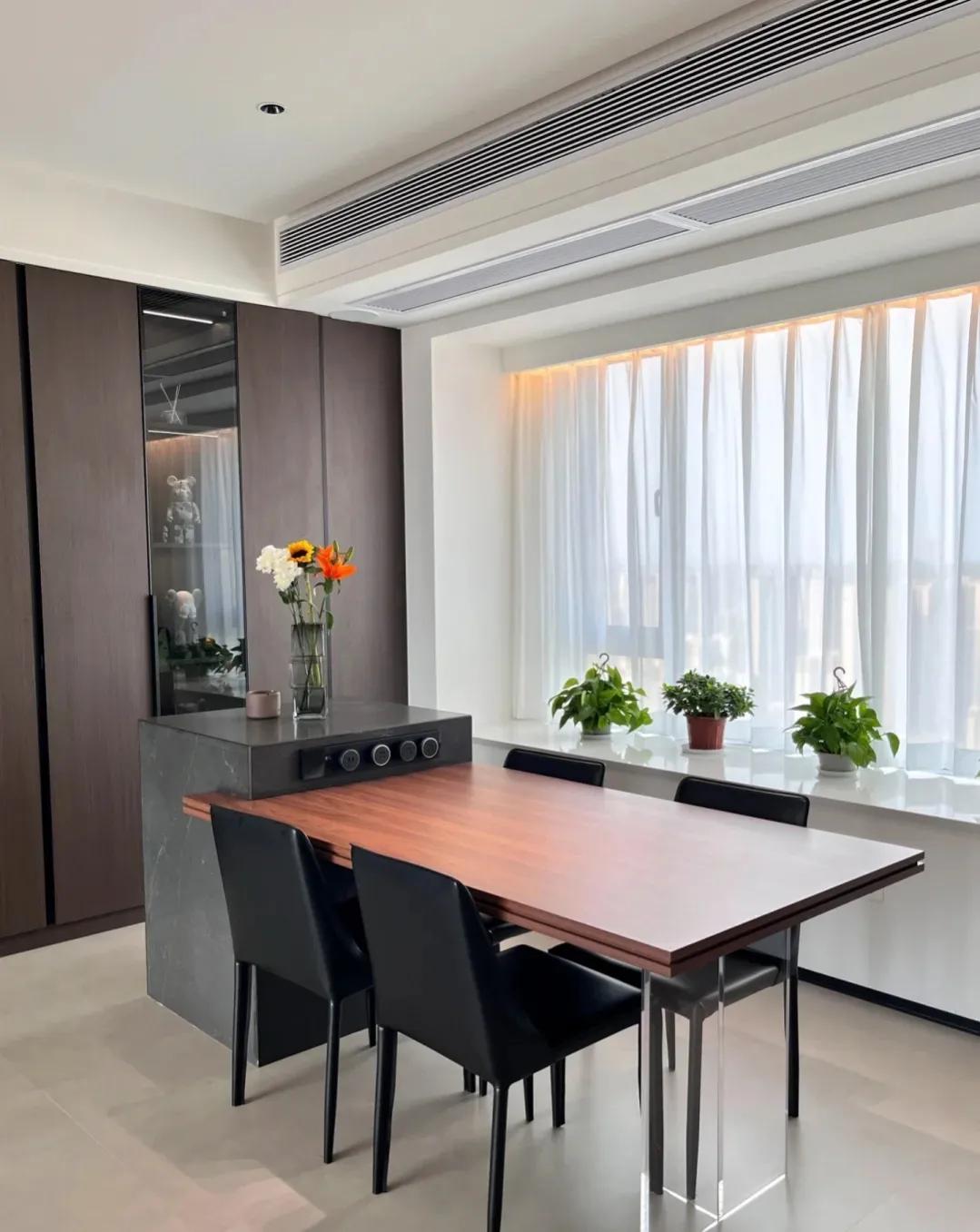 广东美女晒出自家120㎡新家:全屋没有一丝俗气,堪称装修教科书