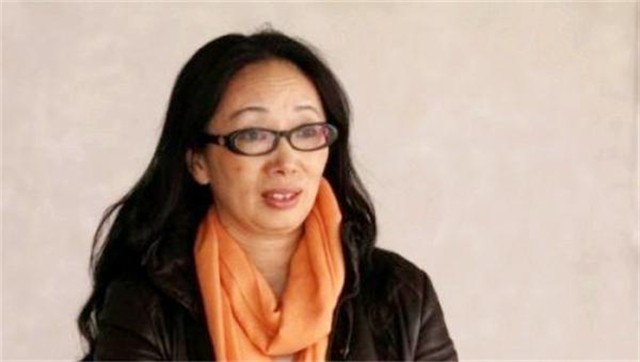 东北女富豪戴秀丽现状,黑龙江首富戴秀丽和她的丈夫