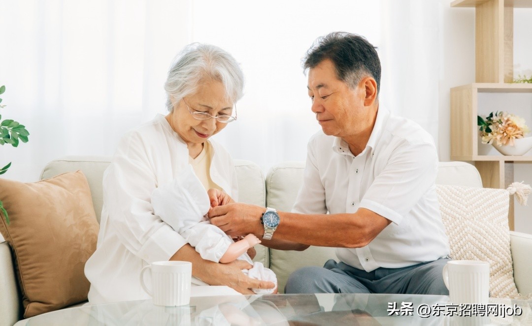 日本育儿假和产假的区别,日本生孩子到底要不要生育津贴