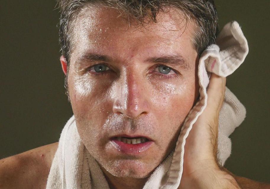 男人同房出汗多，说明肾虚？医生：不一定，这些才是真正的元凶！