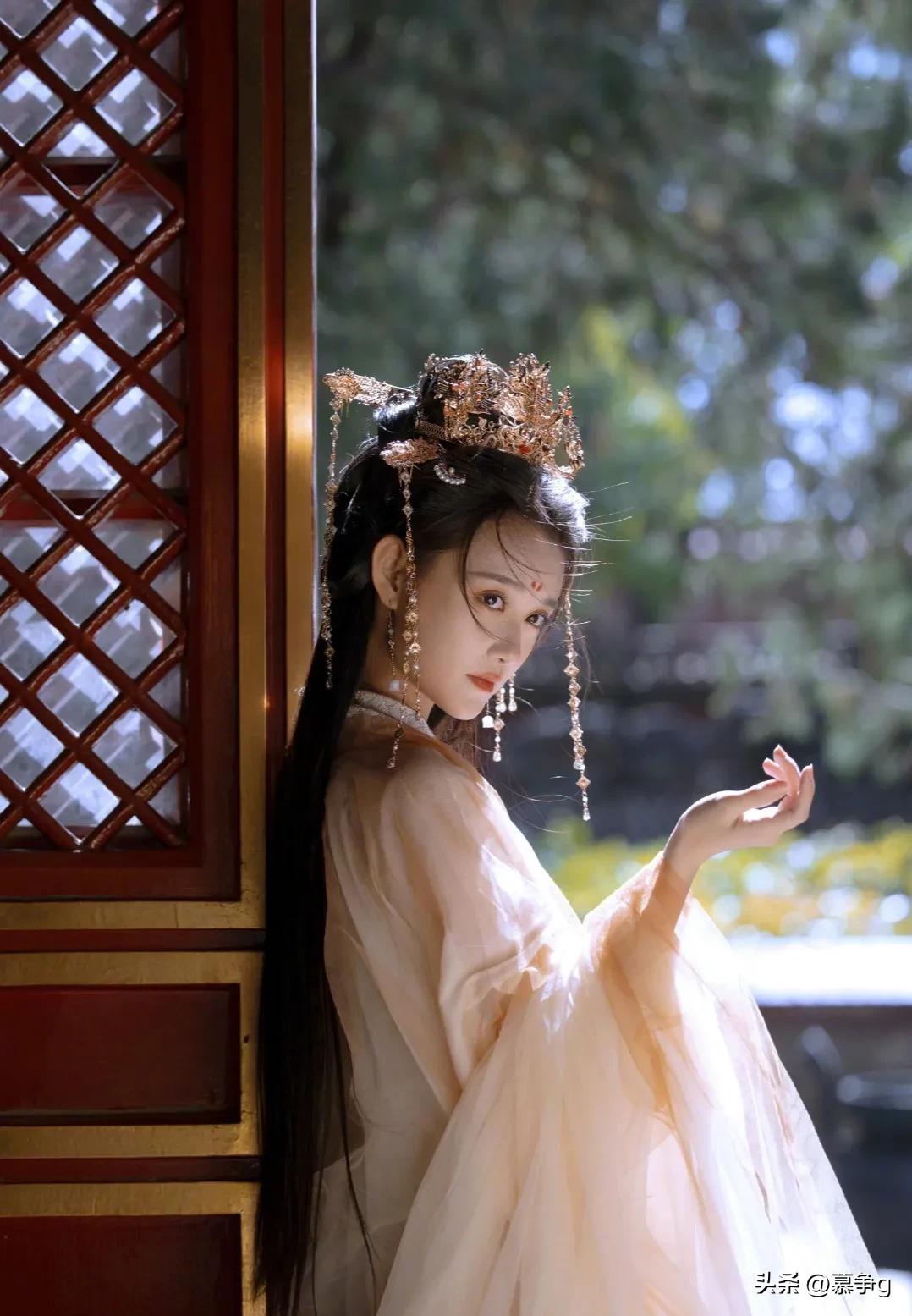 天呐,好美的女鹅,快递本子