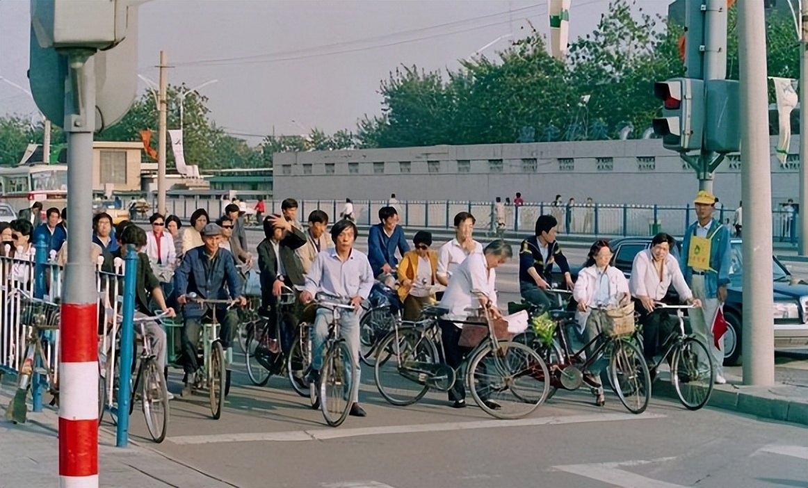 人生不百年，追忆逐梦岁月（1990-2005年）