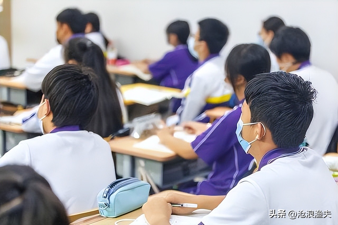 英语主科的地位到底取消了没有,降低英语主科地位教育部回应