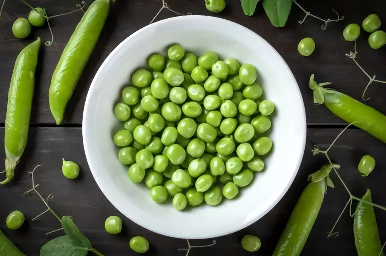 豌豆小满,小满吃枇杷