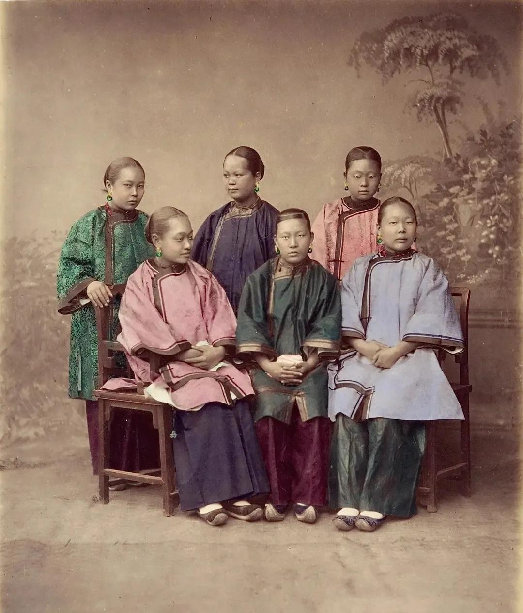 日军日记:男人饿倒在地,为了救他,我将他妻子的乳房割给他吃!