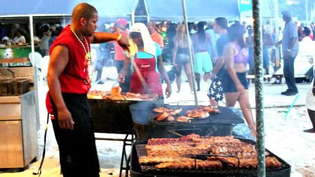 尼日尔是一个西非的内陆小国,一个穷得连饭都吃不上的国家