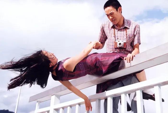 除了《斯巴达克斯》这部黄暴剧，还有这四部同样大尺度黄暴电影