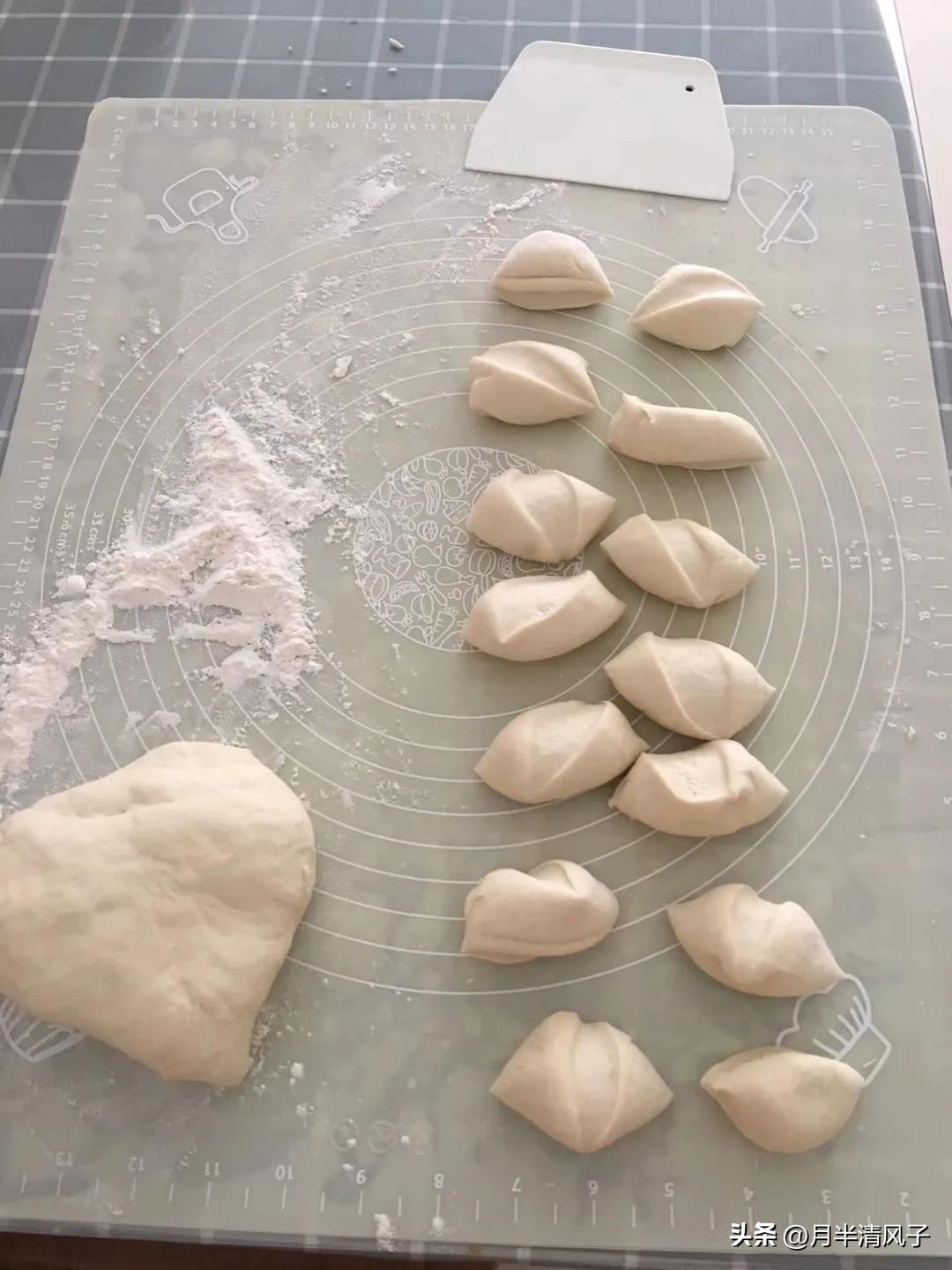 爆汁叉烧包做法视频,第一次做爆汁叉烧包和刀切馒头