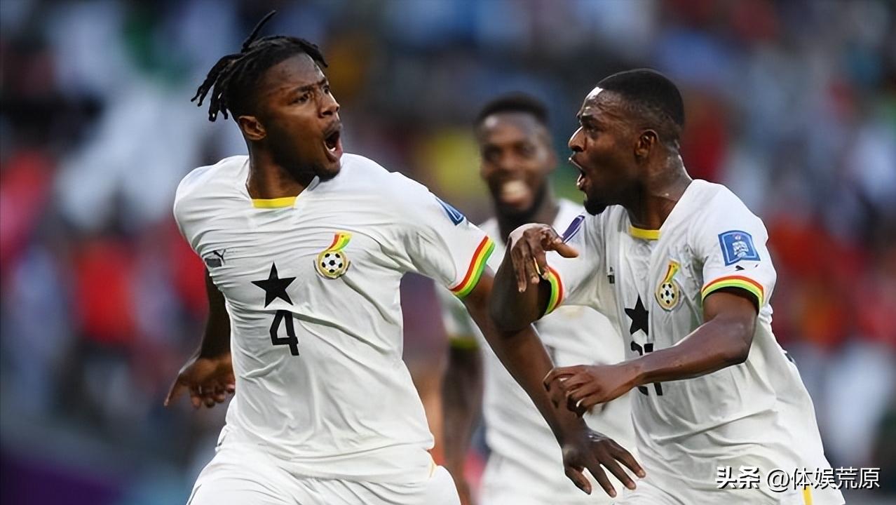 世界杯：韩国队换人3分钟两球，两人双响，主教练收红牌