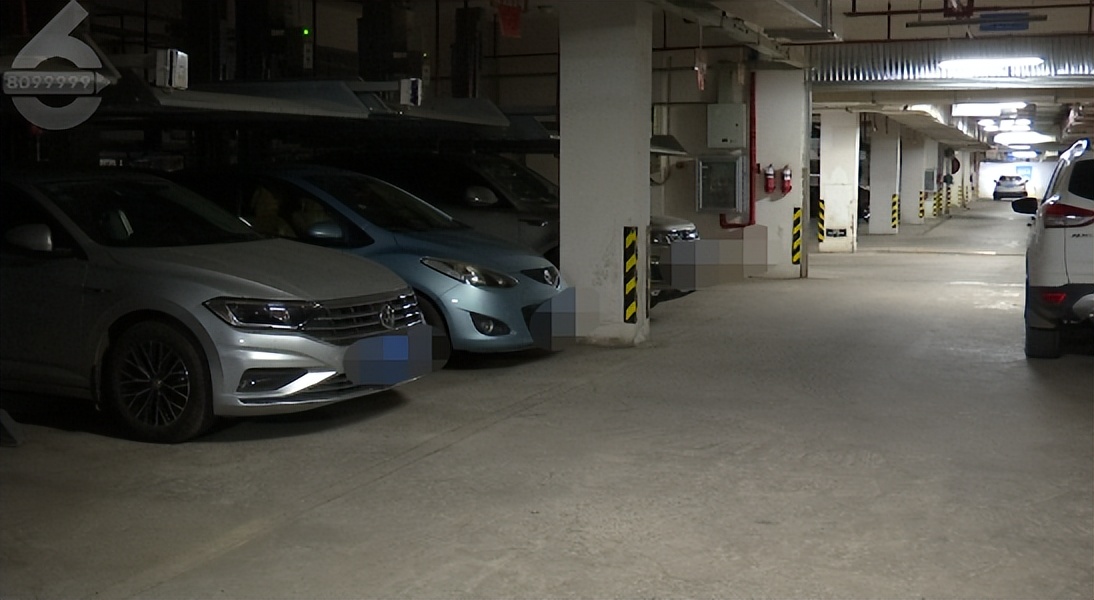 没有产权的车位被拿去拍卖,产权车位被拍卖