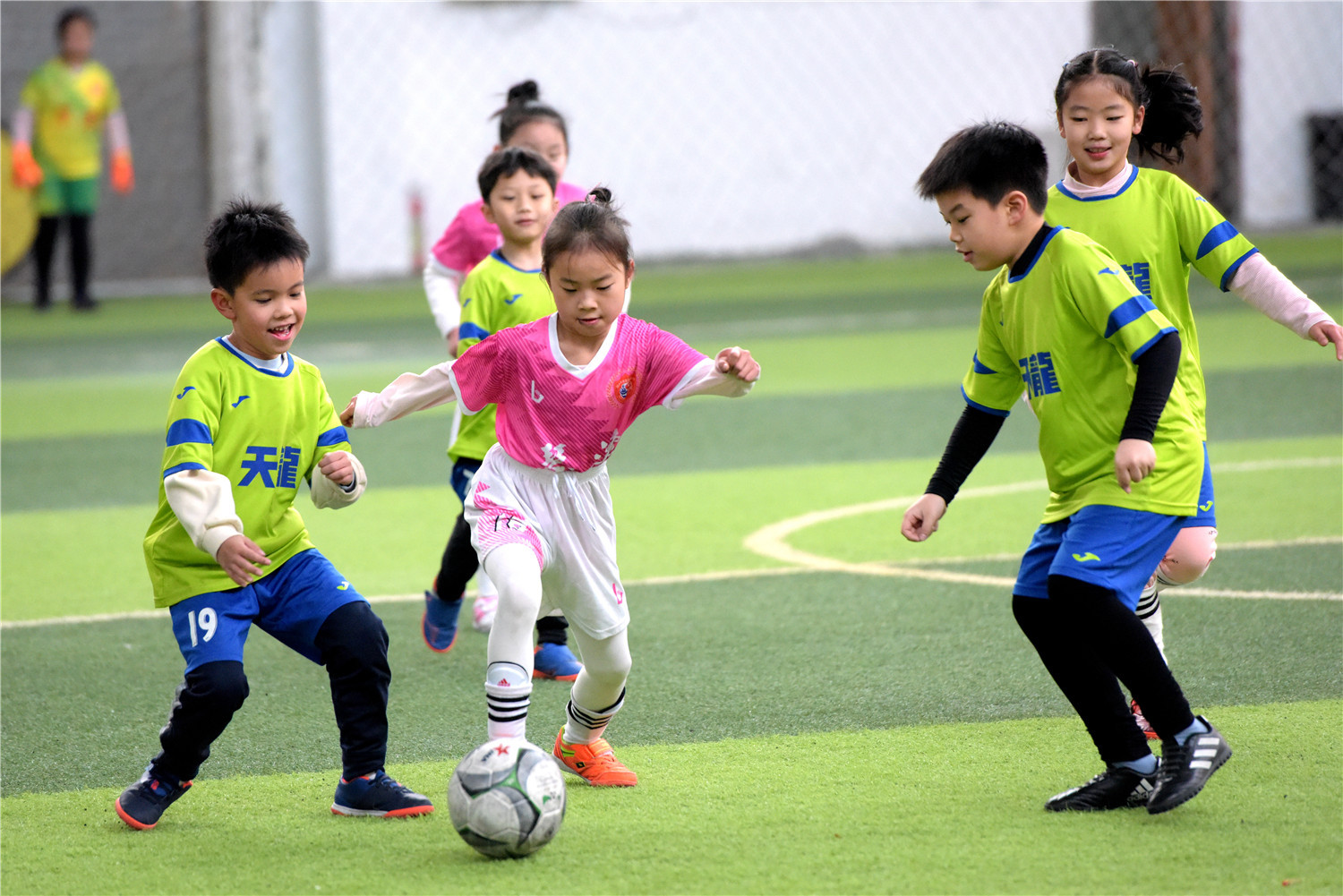 桂林翠竹小学足球赛,桂林市临桂区第一小学足球赛