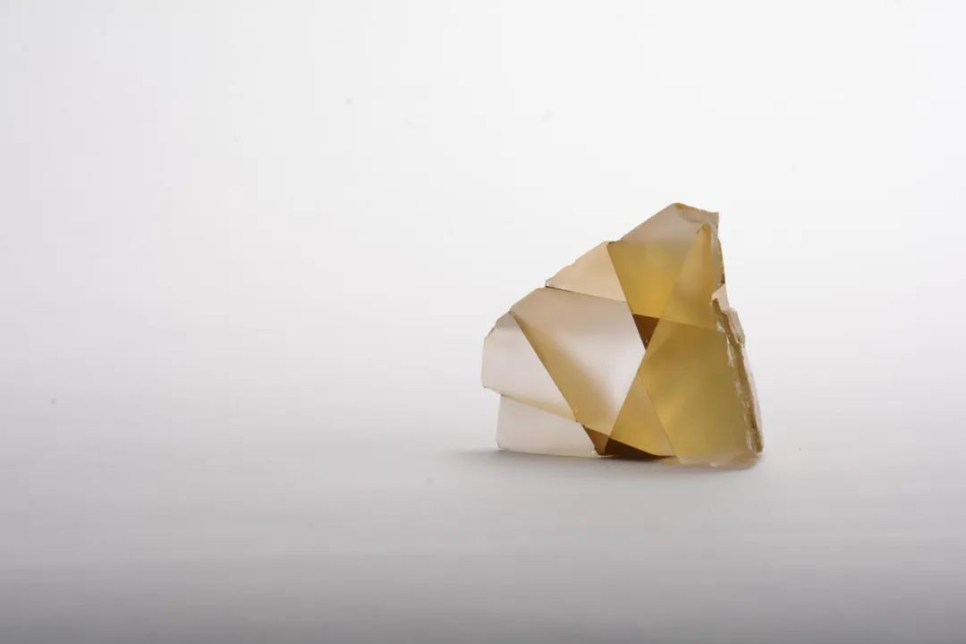 “在边缘”的捷克当代珠宝设计