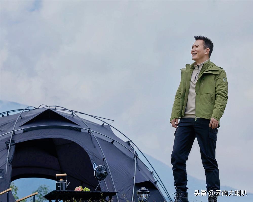 黄健翔成熟的男人,黄健翔最帅的照片