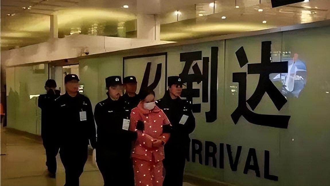 一顿饭花掉一百万完整版,一顿饭把百亿富婆骗到手