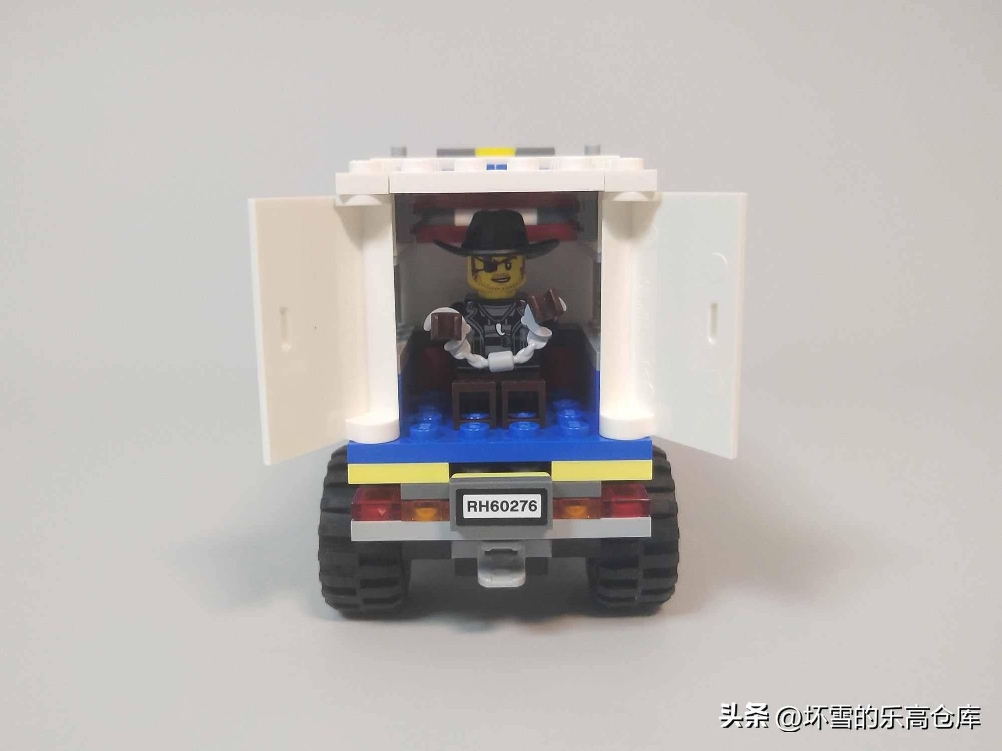 乐高押运警车,买乐高警察玩具视频