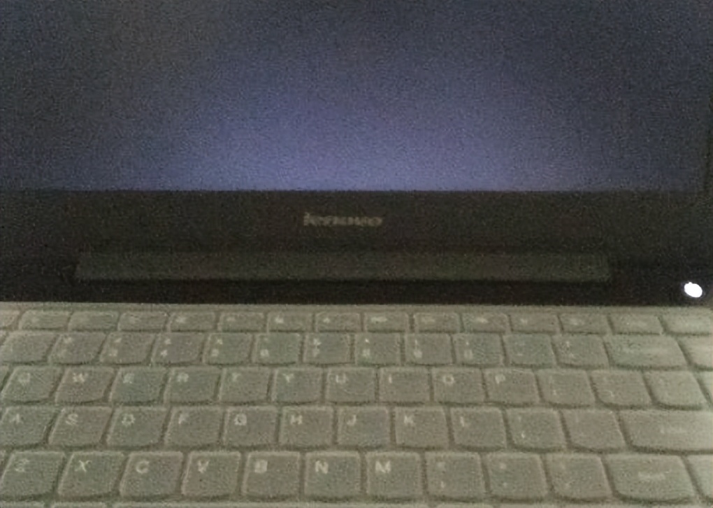 联想一体机电脑开机黑屏怎么回事,电脑开机显示联想标志就黑屏了