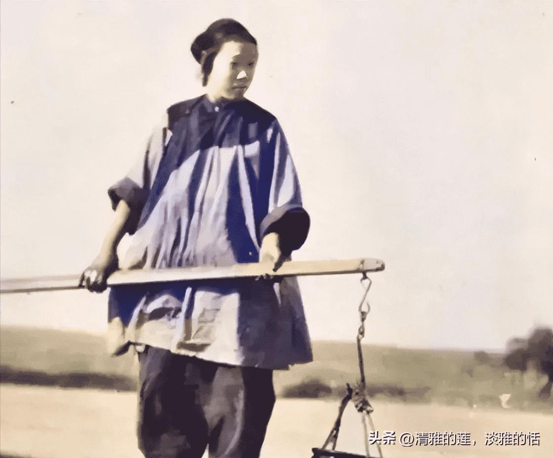 21张真实又罕见的老照片，阴毛假发工作者，我怀疑他用错地方了