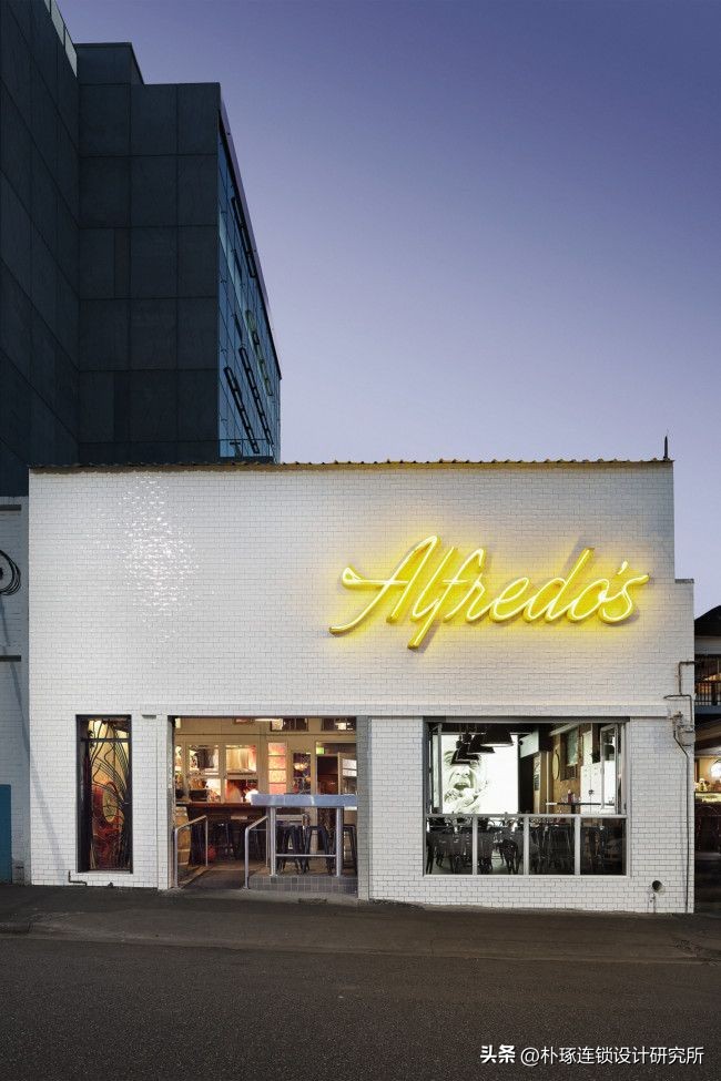 那些惊艳的门头,特别显眼的门头招牌