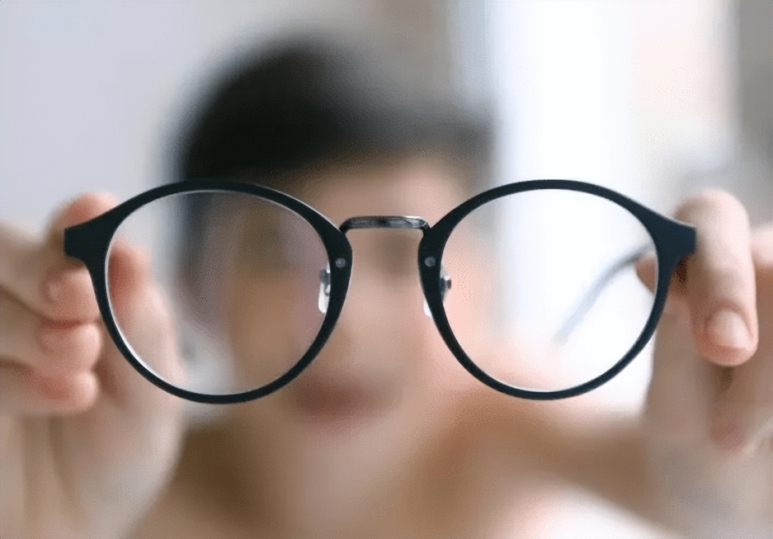 什么牌子的折叠式护眼灯最好,哪个品牌的护眼灯真正做到了护眼